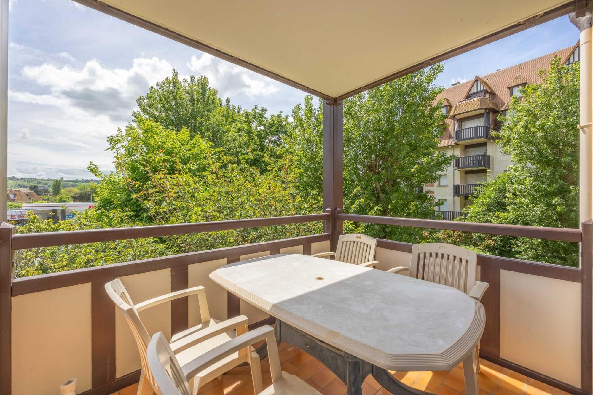 Apartment With Parking And Balcony Near The Beach Deauville Ngoại thất bức ảnh